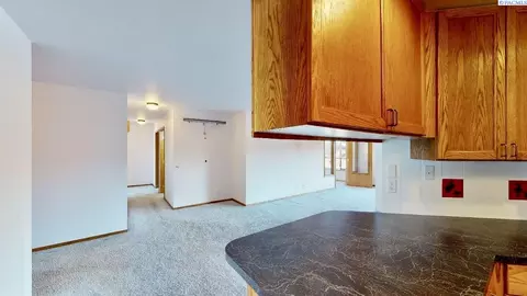 410 SW Crestview #B-2, Pullman, WA 99163 photo 4