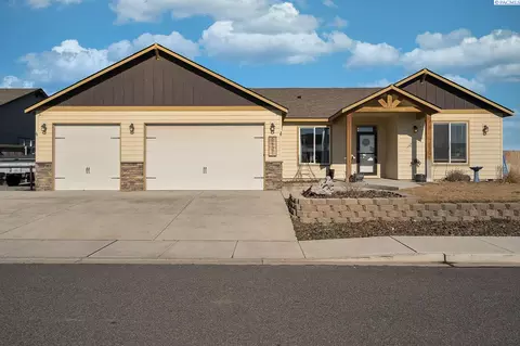 5621 Leopard Dr, Pasco, WA 99301 photo 1
