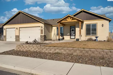 5621 Leopard Dr, Pasco, WA 99301 photo 2