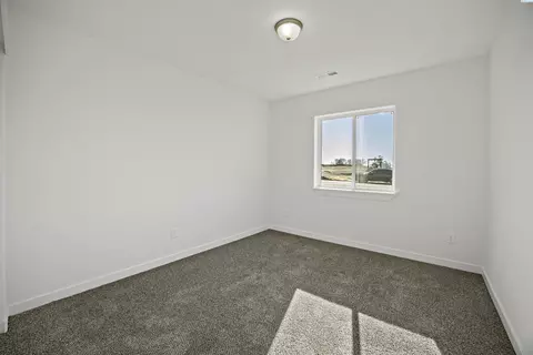 2905 E Helena, Pasco, WA 99301 photo 3