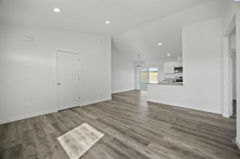 2905 E Helena, Pasco, WA 99301 photo 8
