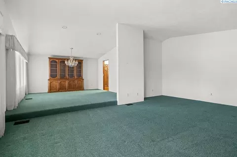 5420 W Livingston, Pasco, WA 99301 photo 10