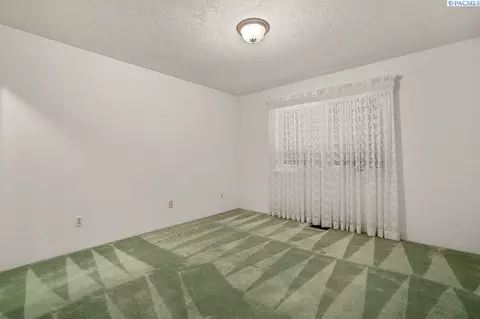 5420 W Livingston, Pasco, WA 99301 photo 19