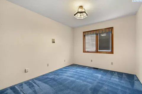 5420 W Livingston, Pasco, WA 99301 photo 17