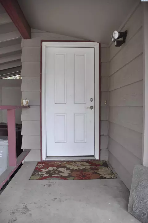 1340 NW Hall Dr, Pullman, WA 99163 photo 2