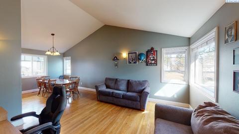 700 SW Center St, Pullman, WA 99163 photo 4