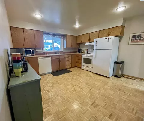 930 NW Charlotte, Pullman, WA 99163 photo 7