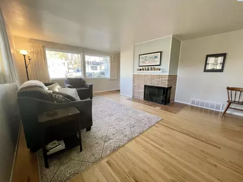 930 NW Charlotte, Pullman, WA 99163 photo 5