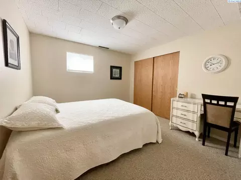930 NW Charlotte, Pullman, WA 99163 photo 17