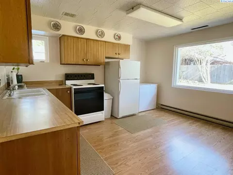 930 NW Charlotte, Pullman, WA 99163 photo 18