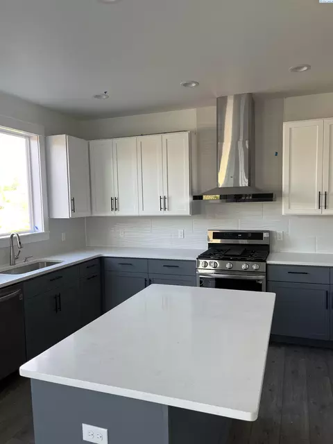 800 SW Iyla Ct, Pullman, WA 99163 photo 3
