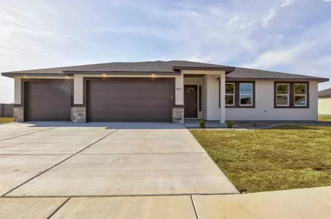 812 Rd 56, Pasco, WA 99301 photo 1