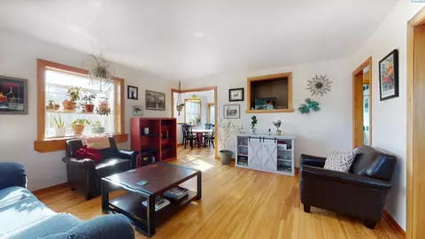 515 SW Walnut St, Pullman, WA 99163 photo 2