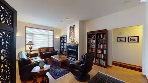 990 SW Meyer Dr, Pullman, WA 99163 photo 3