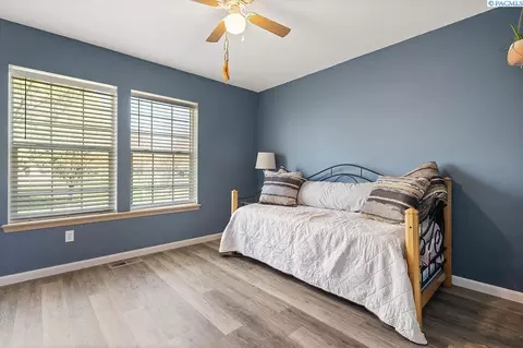 18 Marigold Loop, Pasco, WA 99301 photo 22