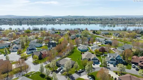 18 Marigold Loop, Pasco, WA 99301 photo 4