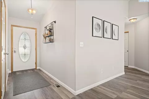 18 Marigold Loop, Pasco, WA 99301 photo 13