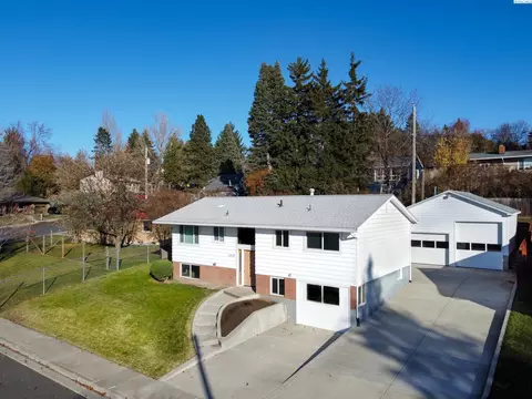 1310 NW Douglas Dr, Pullman, WA 99163 photo 1
