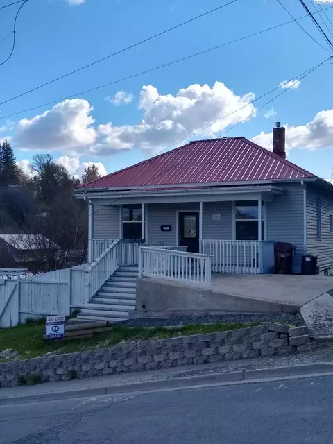 115 SW Mckenzie, Pullman, WA 99163 photo 1
