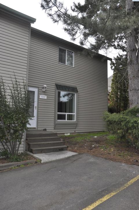 1700 NW Lamont Ct, Pullman, WA 99163 photo 2