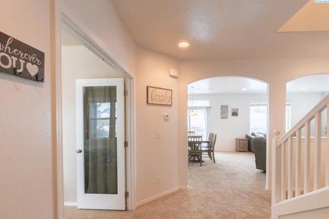1235 SW Big Sky Ct, Pullman, WA 99163 photo 3