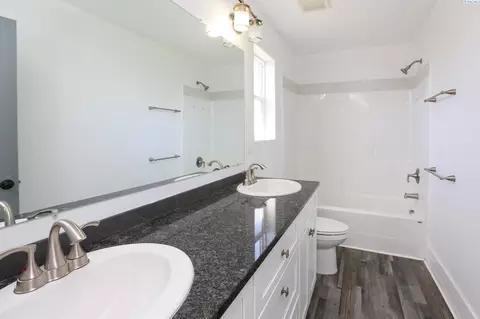309 E Clark St, Connell, WA 99326 photo 5