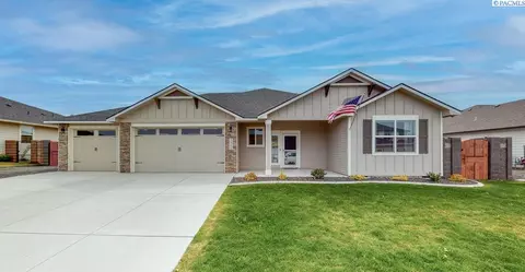 7310 Cornflower Dr, Pasco, WA 99301 photo 1