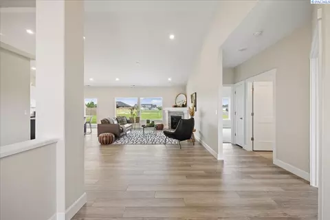 2336 Rd 40, Pasco, WA 99301 photo 2