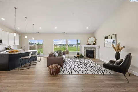 2336 Rd 40, Pasco, WA 99301 photo 1