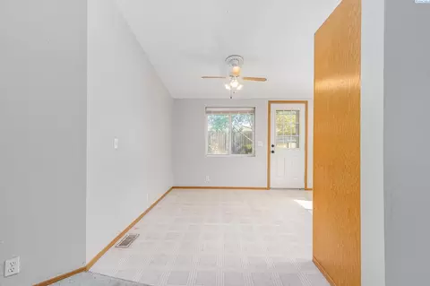 520 Edison St, Connell, WA 99326 photo 21