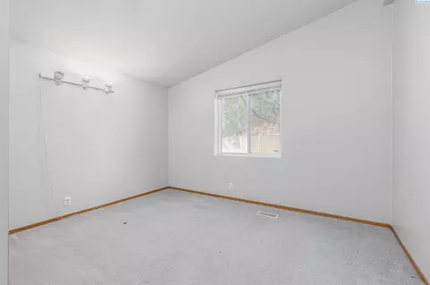 520 Edison St, Connell, WA 99326 photo 12
