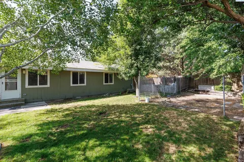 520 Edison St, Connell, WA 99326 photo 29