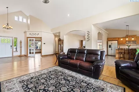 15313 Clear View Loop, Kennewick, WA 99338 photo 10