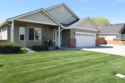 4004 Laredo Dr, Pasco, WA 99301 photo 1