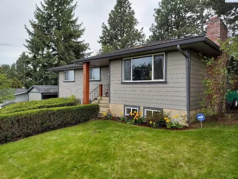 1445 NW Deane St, Pullman, WA 99163 photo 2