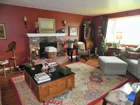 1445 NW Deane St, Pullman, WA 99163 photo 5