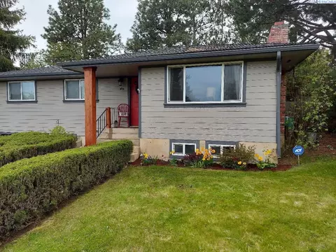 1445 NW Deane St, Pullman, WA 99163 photo 3