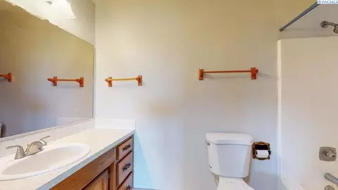 3478 Hanson Loop, Burbank, WA 99323 photo 20