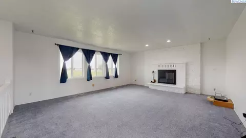 3478 Hanson Loop, Burbank, WA 99323 photo 4