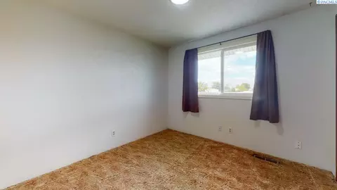 3478 Hanson Loop, Burbank, WA 99323 photo 18