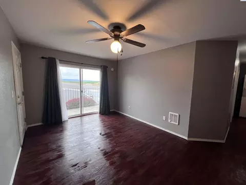 1645 NE Merman Dr C-204 #C-204, Pullman, WA 99163 photo 2
