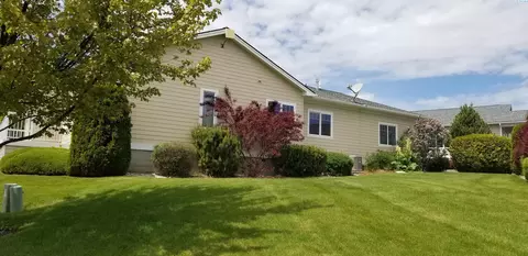 1570 SW Capri Ct, Pullman, WA 99163 photo 3