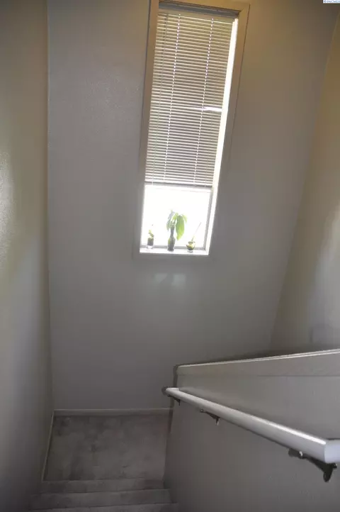 242 NW Clay Ct, Pullman, WA 99163 photo 9