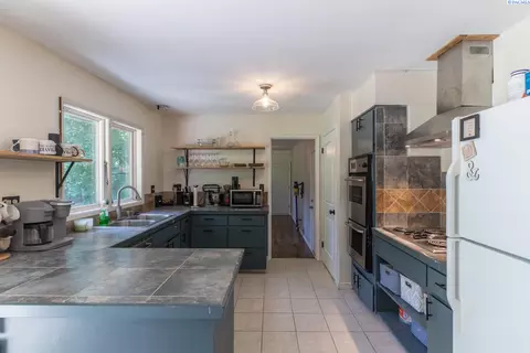 625 SW Dawn View Ct, Pullman, WA 99163 photo 11