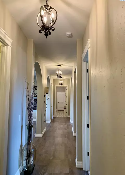 6724 Eagle Crest Dr, Pasco, WA 99301 photo 17