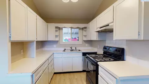 625 SW James, Pullman, WA 99163 photo 7