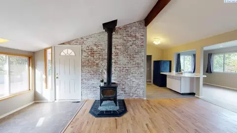 625 SW James, Pullman, WA 99163 photo 4