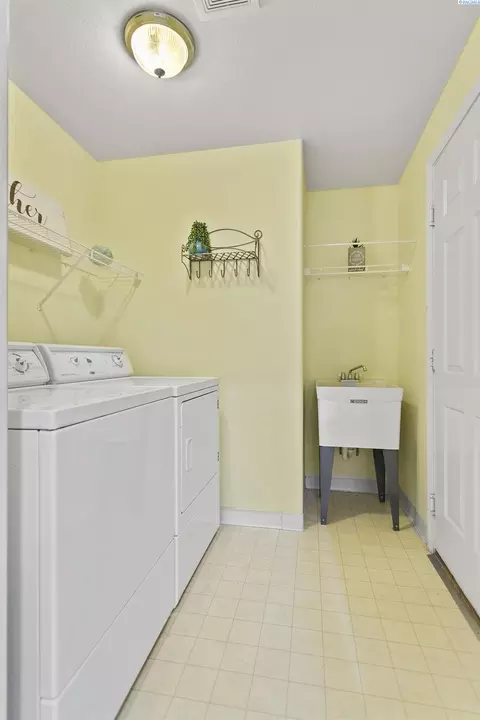 6619 Comiskey Dr, Pasco, WA 99301 photo 20