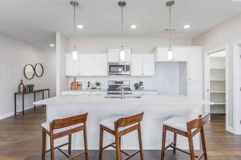 8601 Silver Mound Dr, Pasco, WA 99301 photo 3