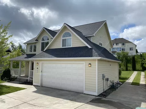 1005 SW Crestview, Pullman, WA 99163 photo 3